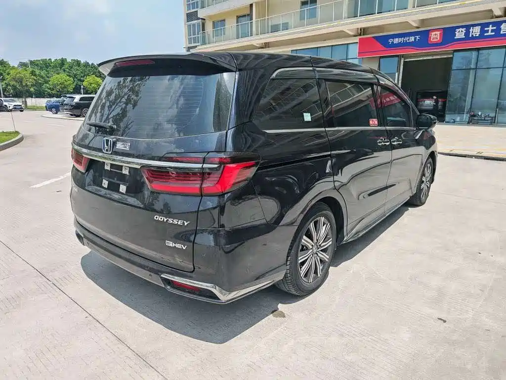 Honda Odyssey 2024 2.0L e:HEV