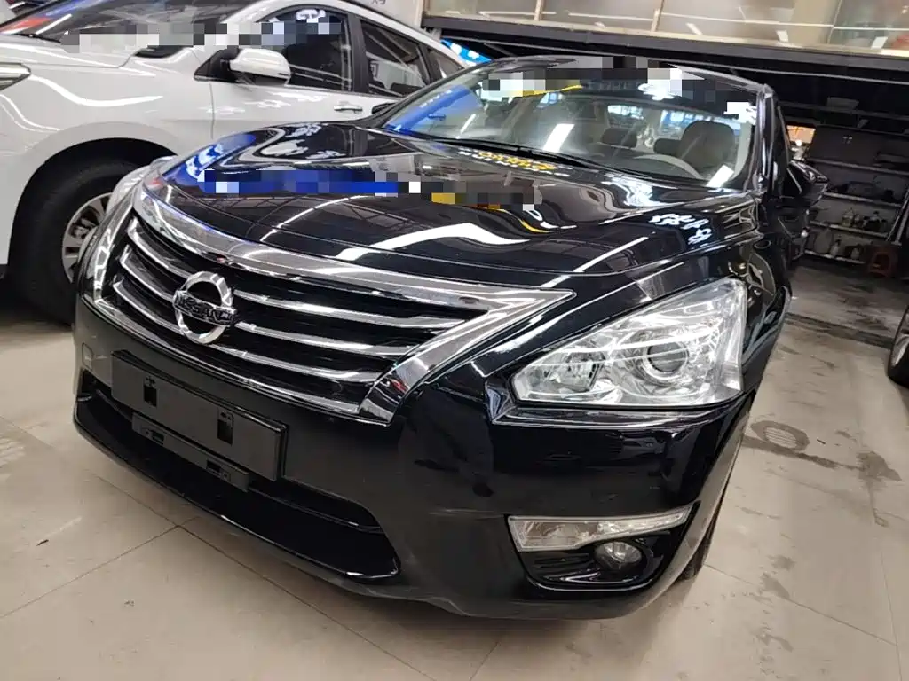 Nissan Altima 2015 2.0L XL Upper