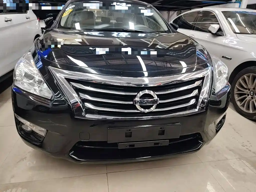 Nissan Altima 2015 2.0L XL Upper