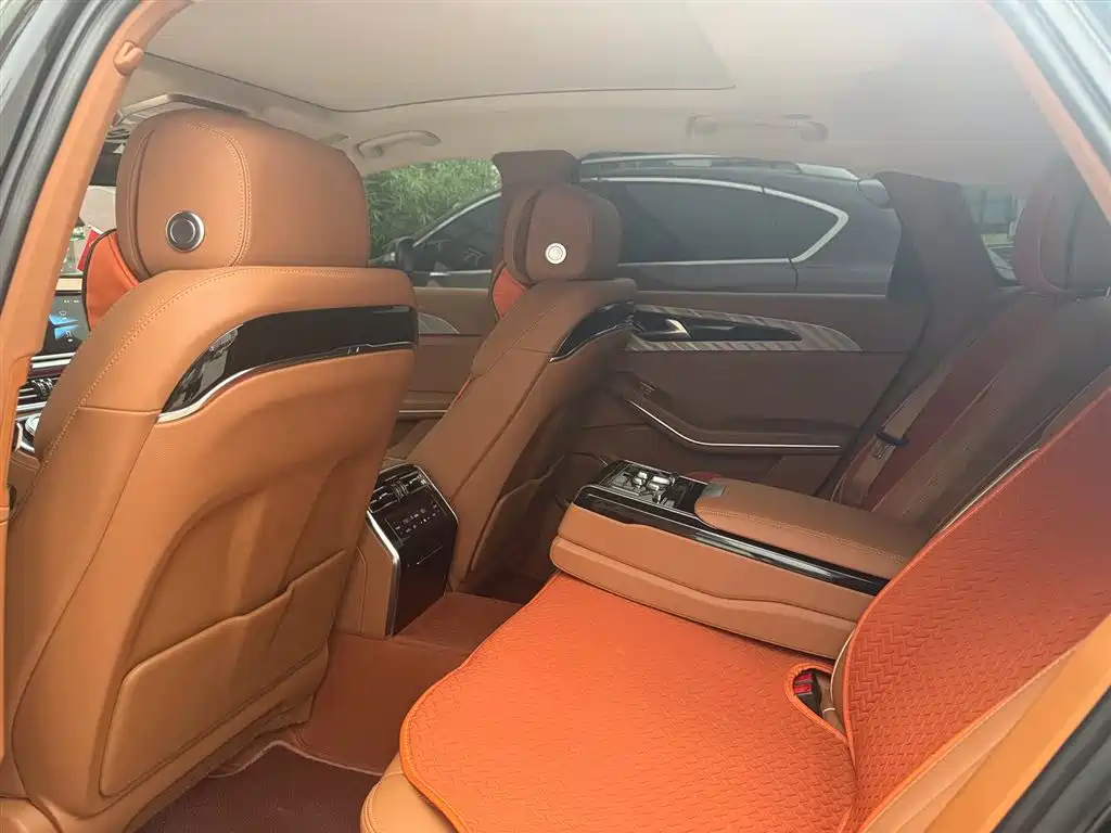 Hongqi H9 2022 2.0T