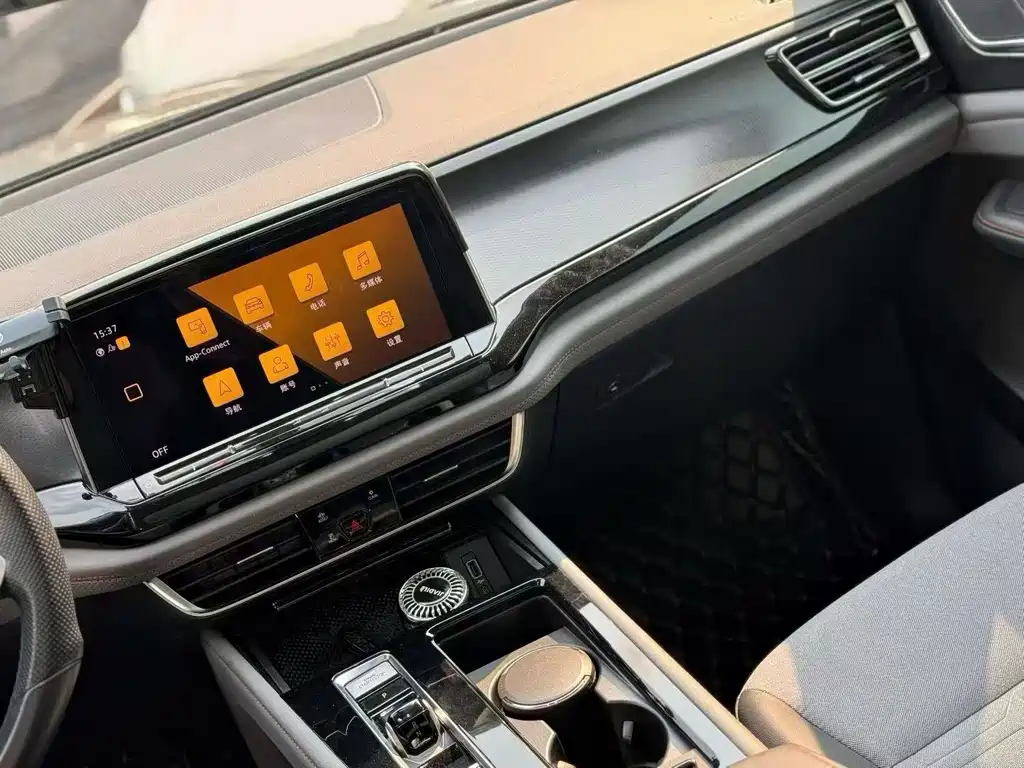Volkswagen Tharu — миниатюра 5