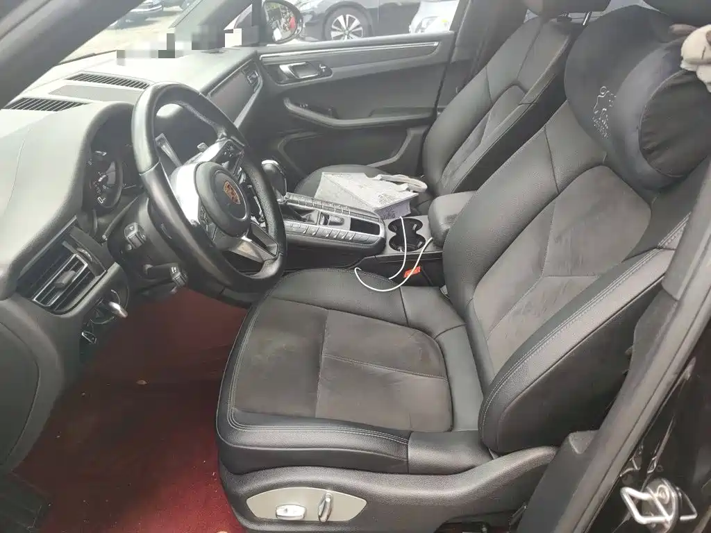 Porsche Macan — миниатюра 11