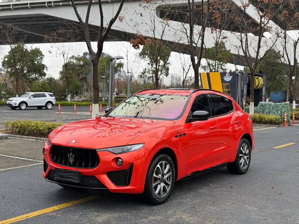 MASERATI LEVANTE