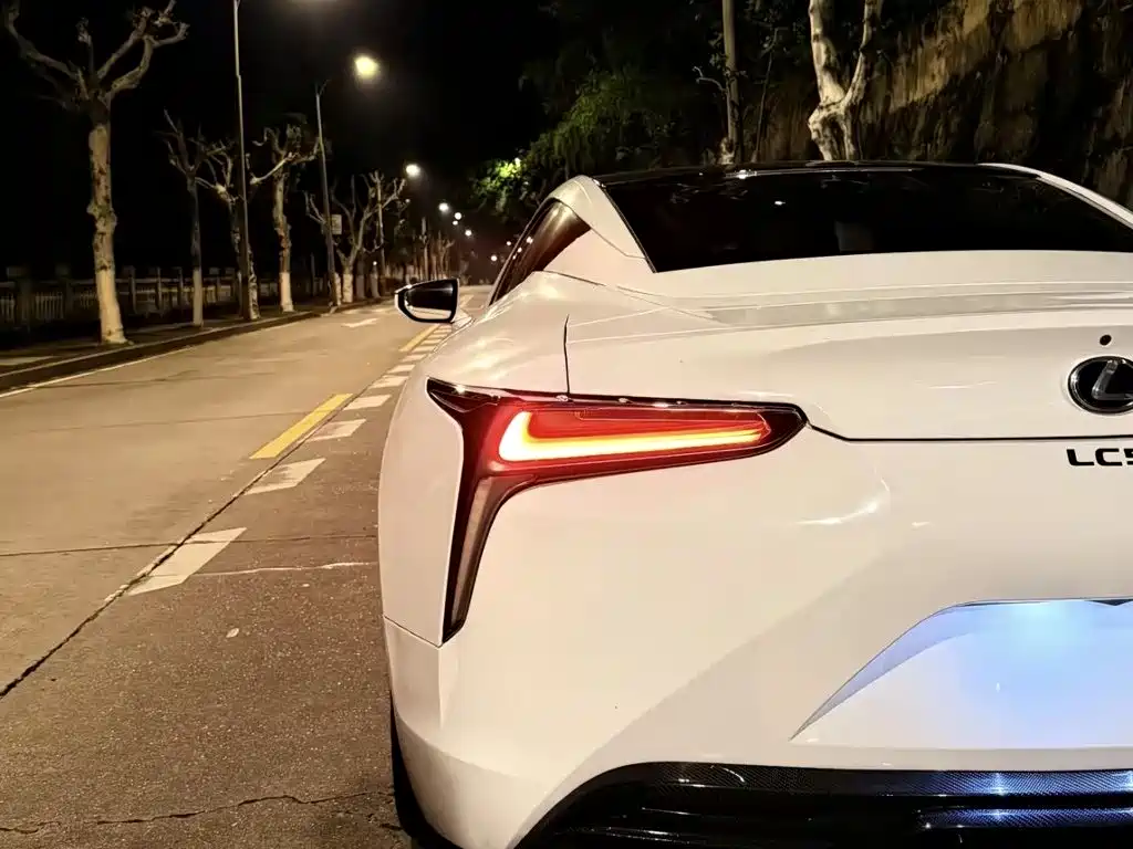 Lexus LC — миниатюра 3