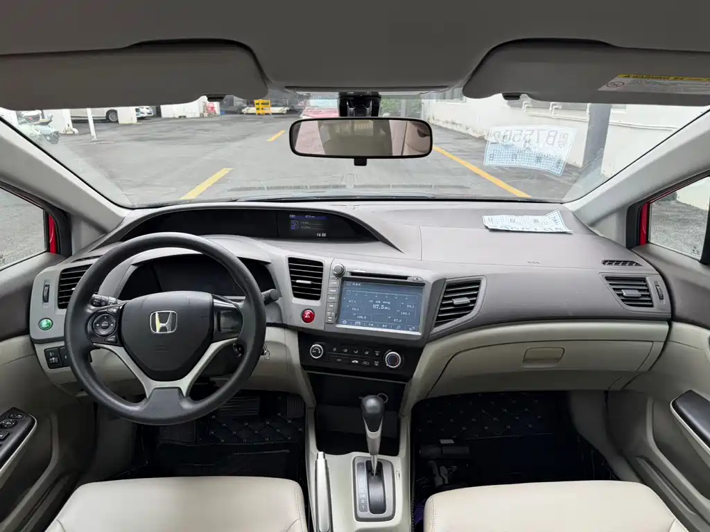Honda Civic — миниатюра 7