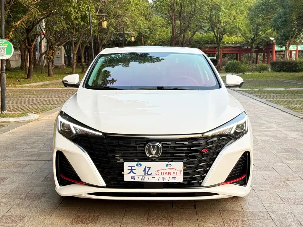 Changan Eado — миниатюра 2