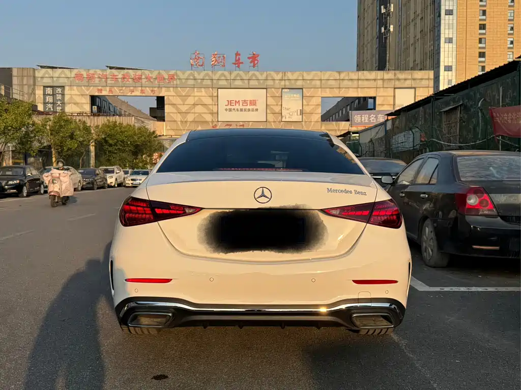 Mercedes-Benz C-Class — миниатюра 14