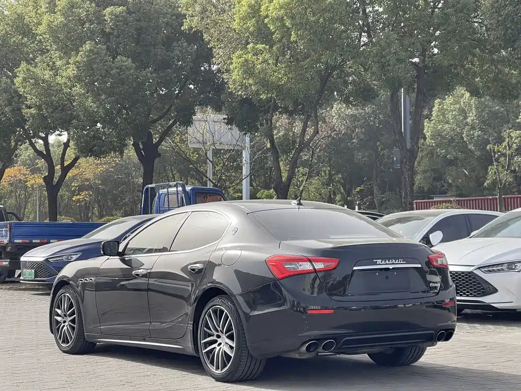 MASERATI GHIBLI