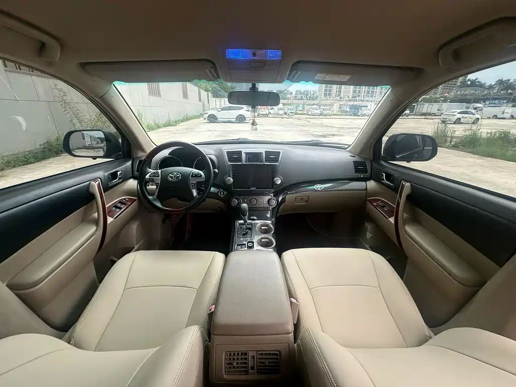 Toyota Highlander — миниатюра 5