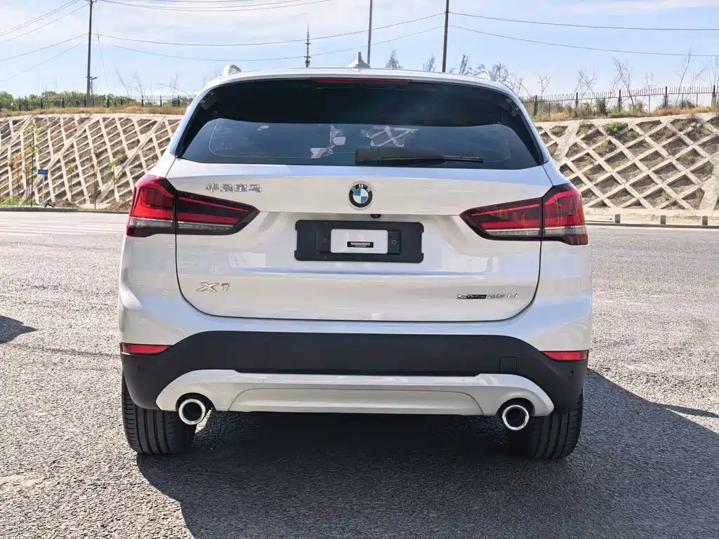 BMW X1 2022 sDrive25Li Lead