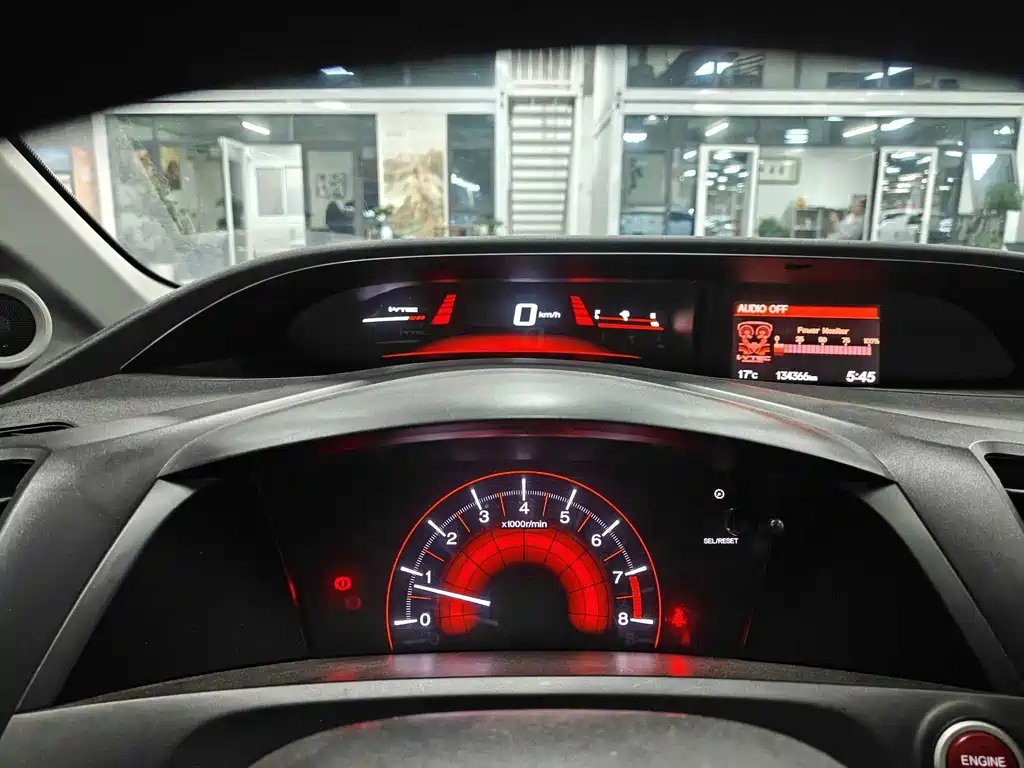 Honda Civic — миниатюра 10