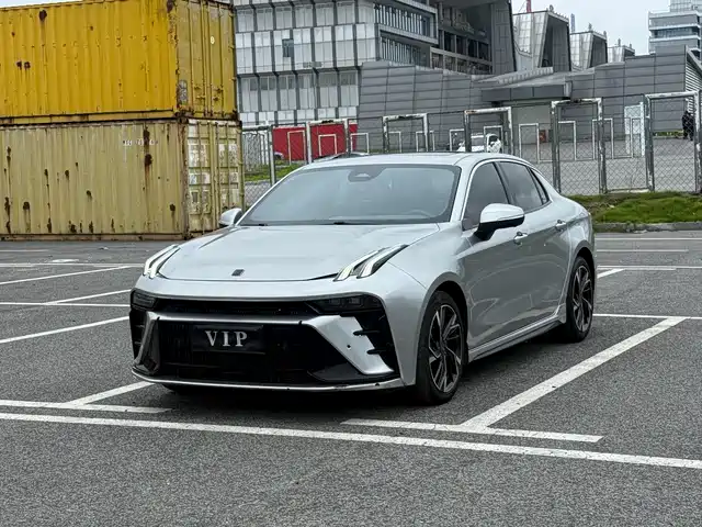 2023 Lynk & Co 03