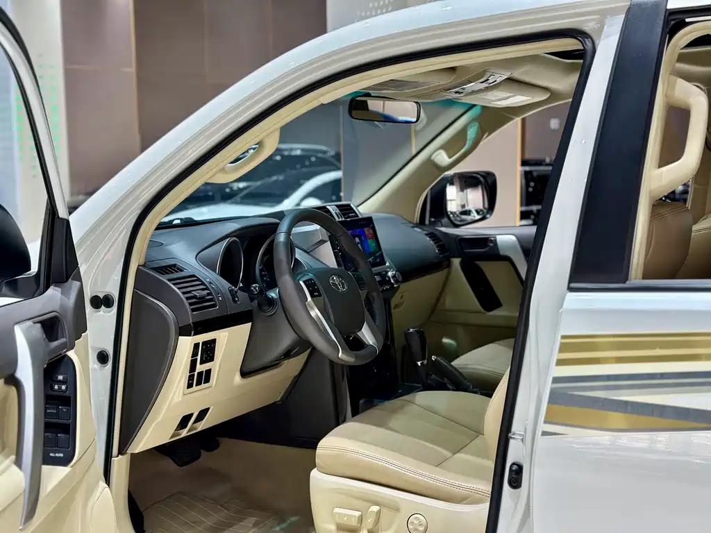 Toyota Land Cruiser Prado 2017 4.0L