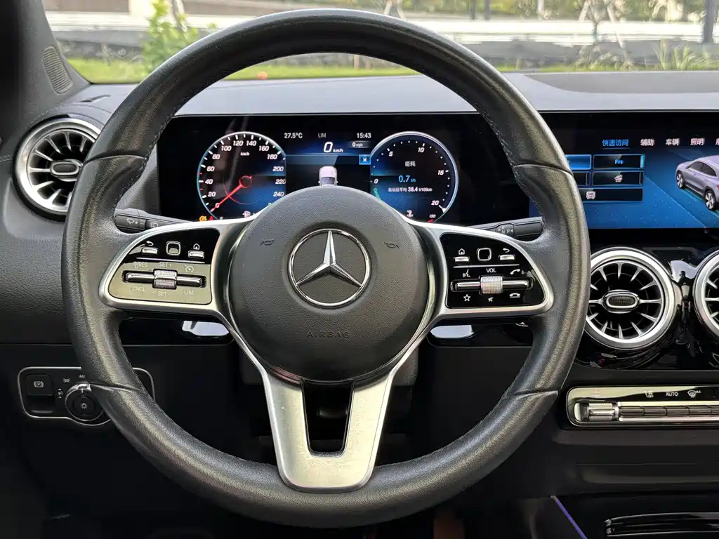 Mercedes-Benz GLA — миниатюра 6