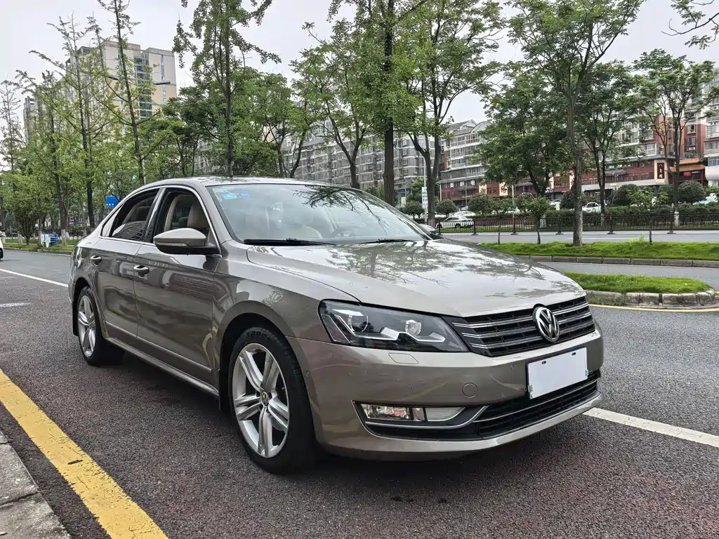 Volkswagen Passat 2013 2.0TSI DSG