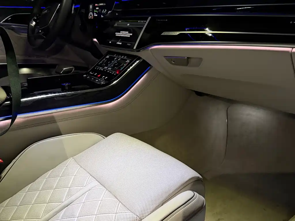 Audi A8 2022 A8L Horch