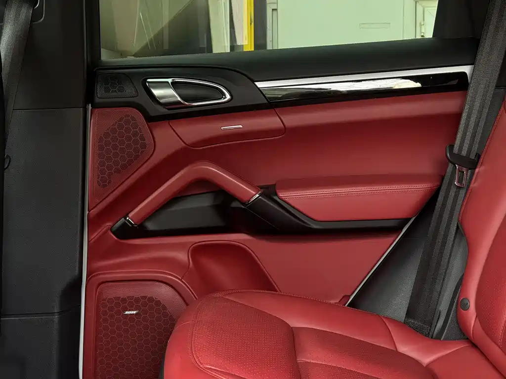 PORSCHE CAYENNE NEW ENERGY