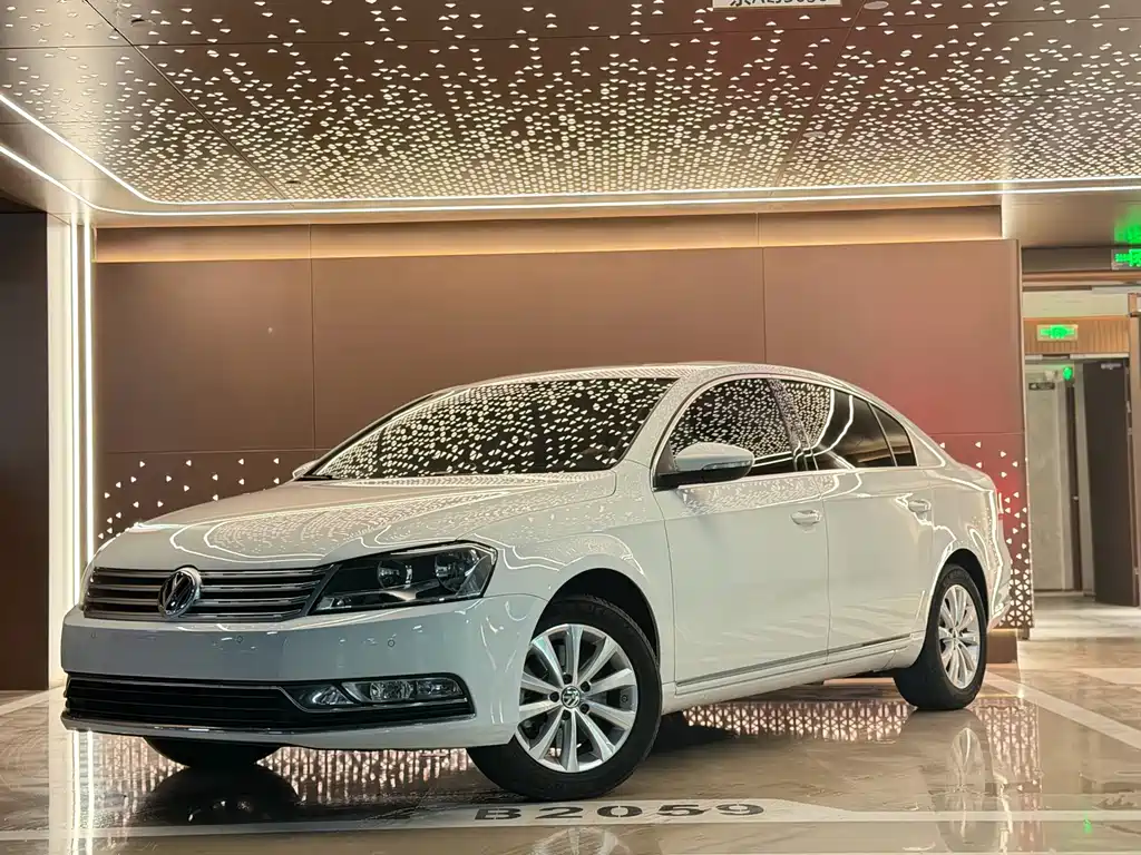 Volkswagen Magotan 2014