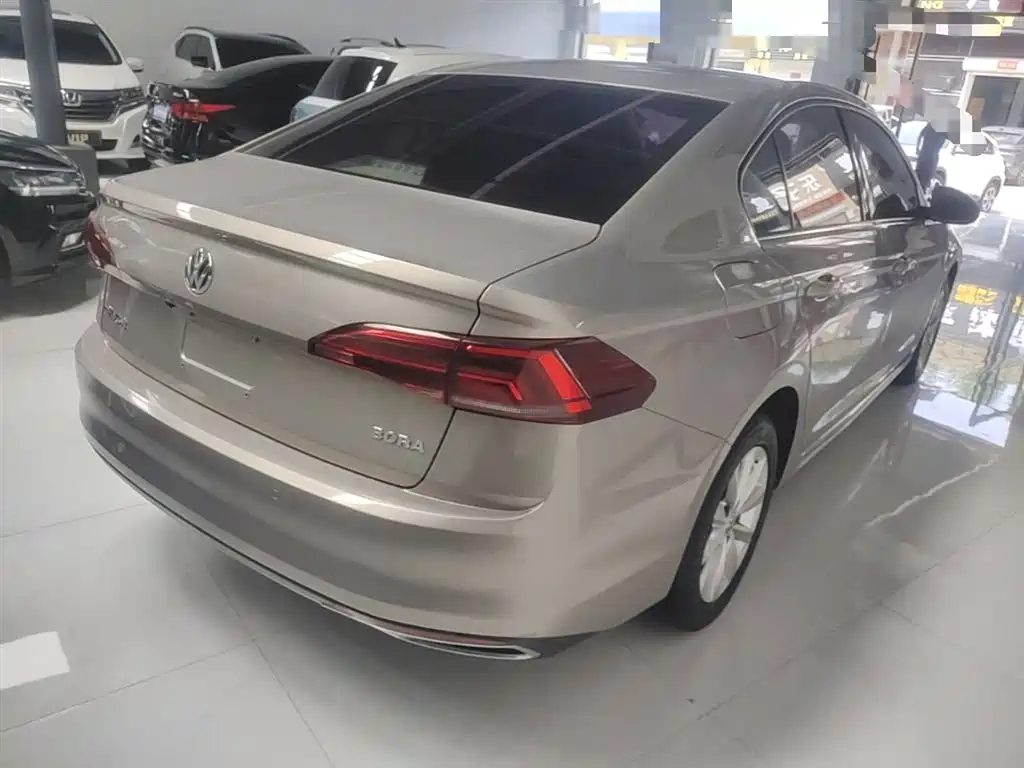 Volkswagen Bora 2019 1.5L AT Comfort