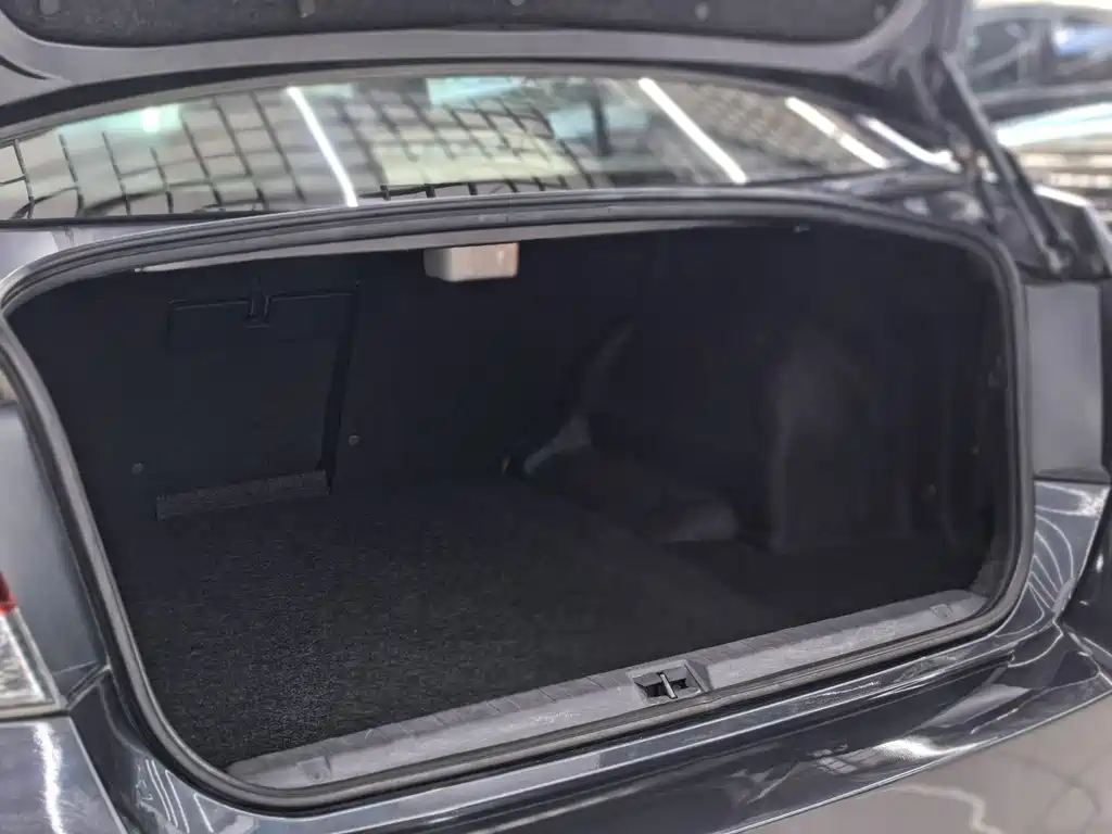 Subaru Legacy — миниатюра 10
