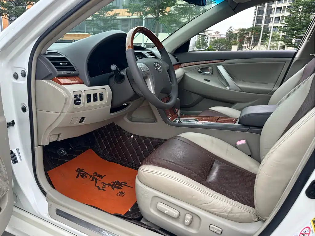 Toyota Camry 2007 240V