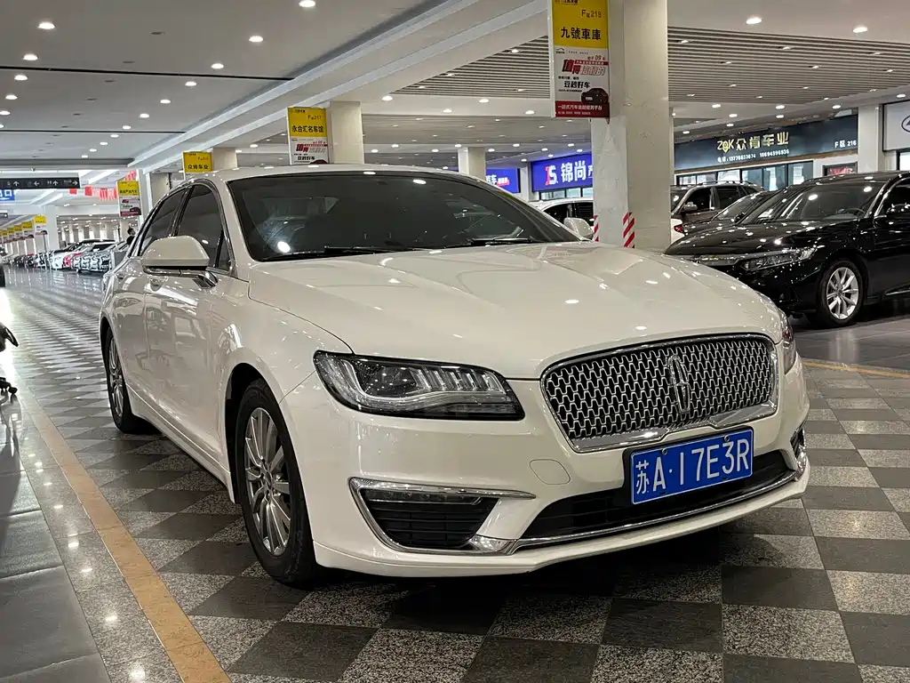 LINCOLN  MKZ