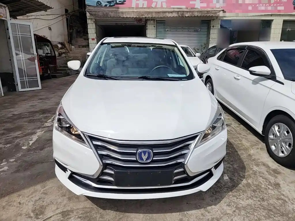 Changan Eado DT — миниатюра 3