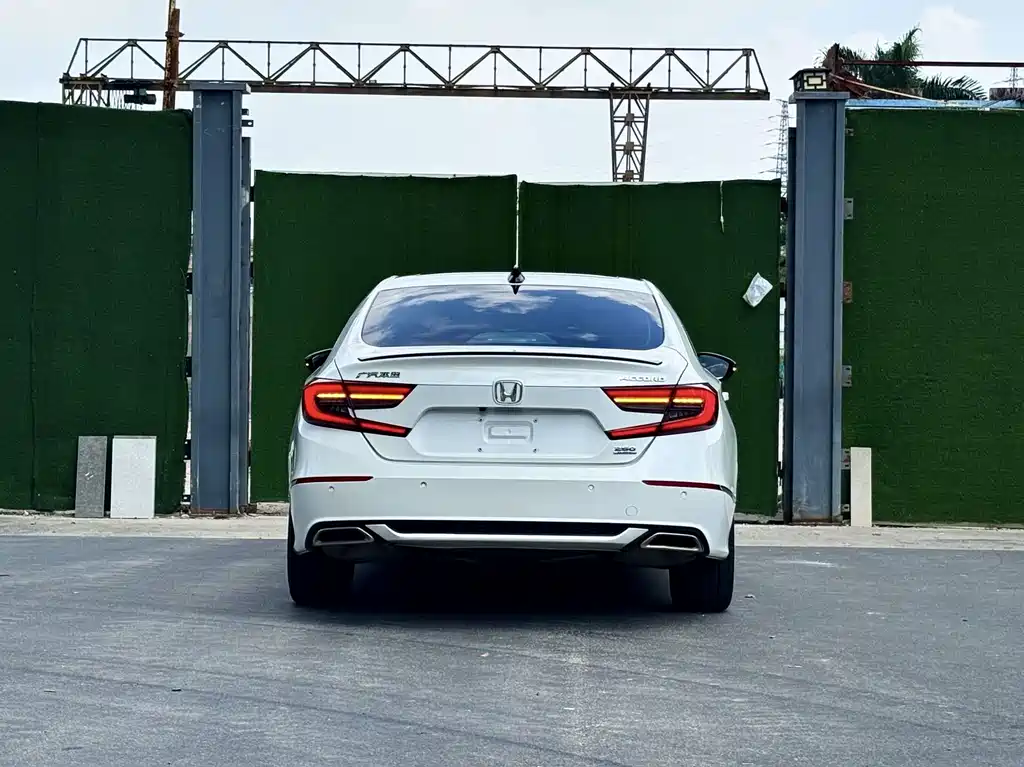 Honda Accord — миниатюра 5