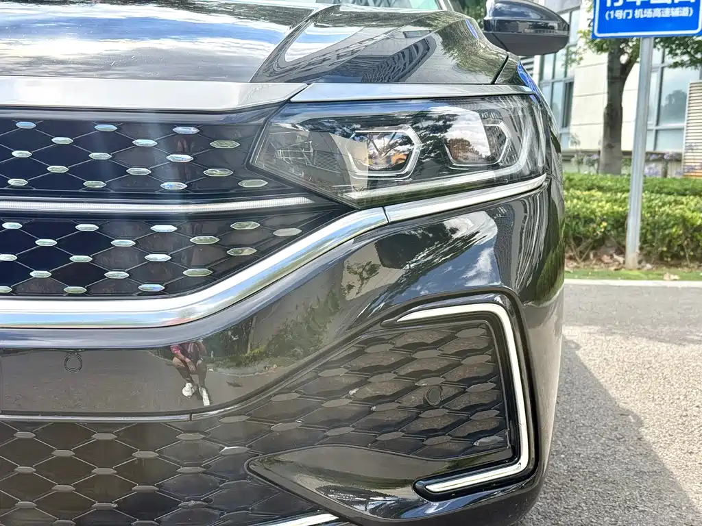 Volkswagen Passat 2022 330TSI Elite