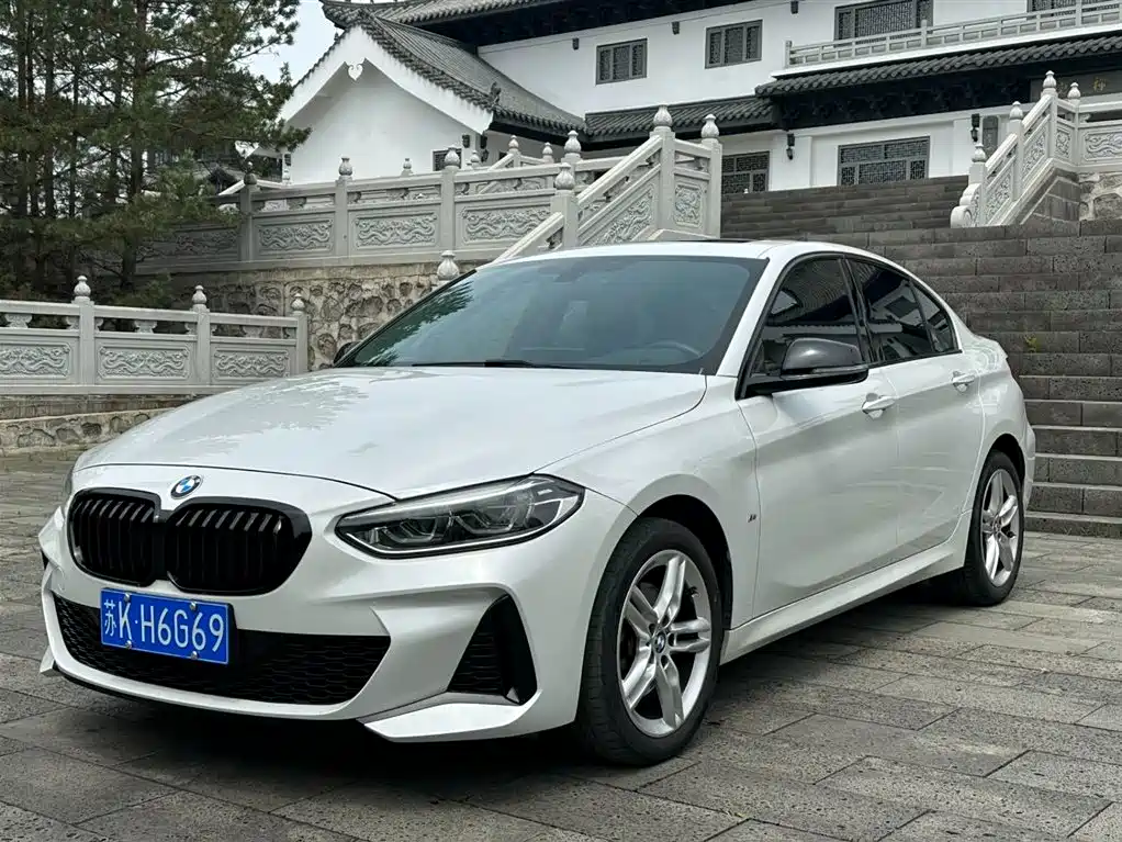 BMW 1 Series 2022