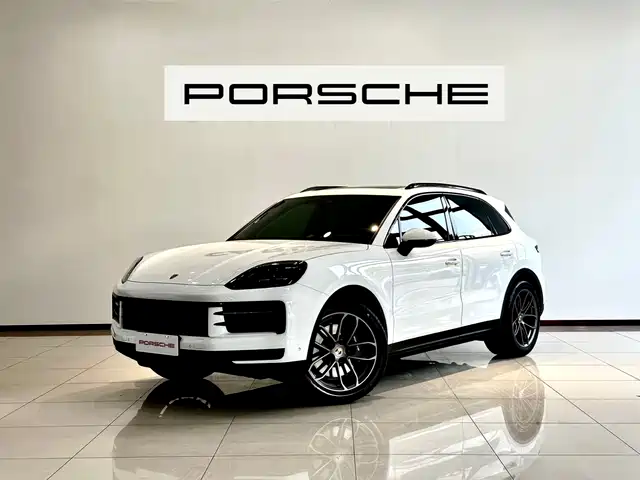 PORSCHE CAYENNE 2025