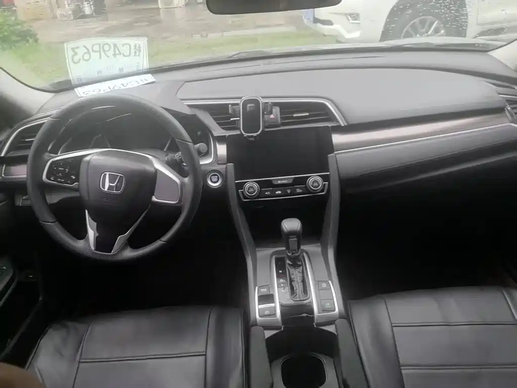 Honda Civic 2019 220TURBO CVT V