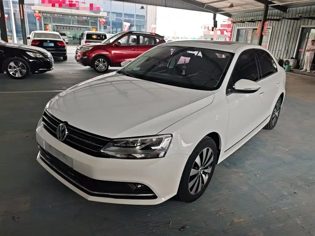 Volkswagen Sagitar 2019