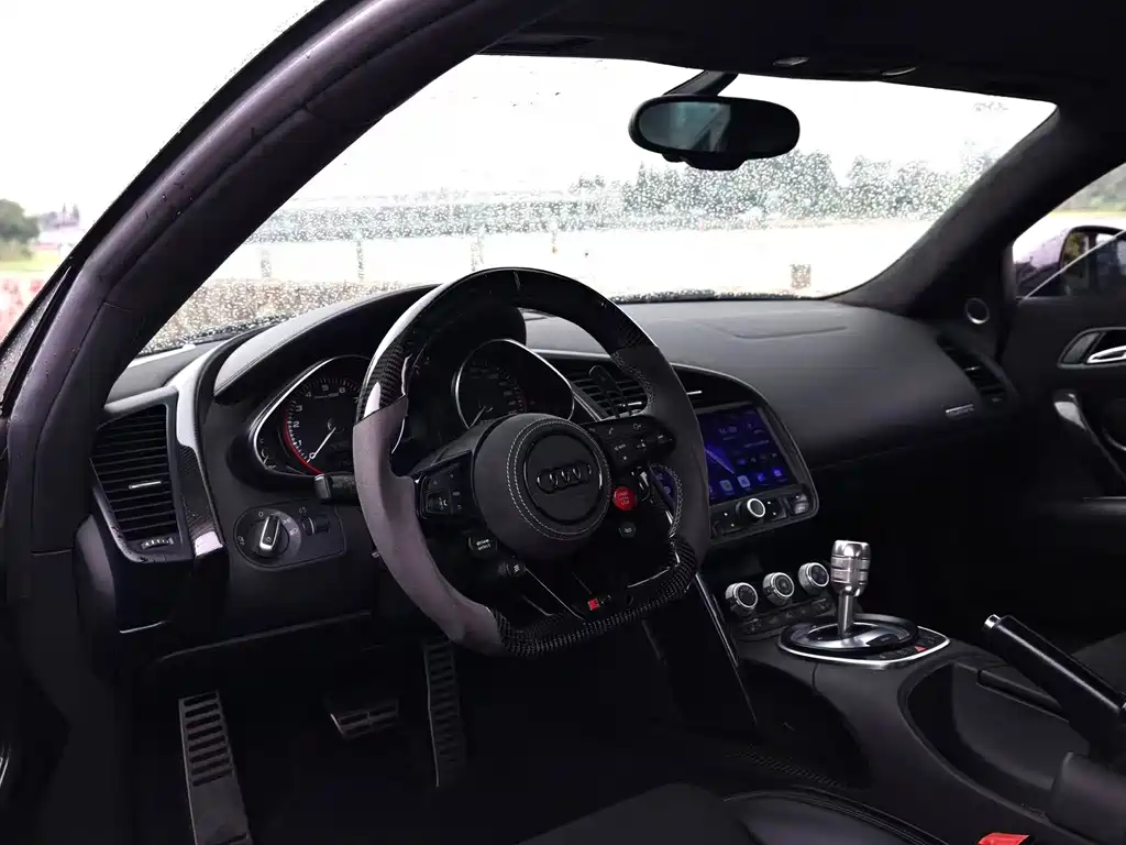 Audi R8 — миниатюра 10