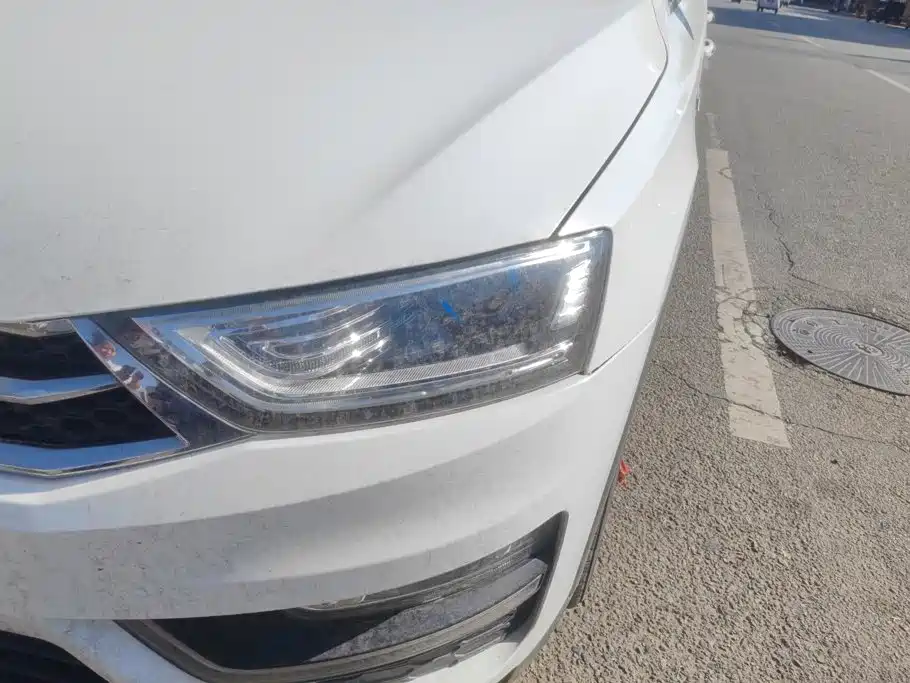 Zotye Zotye SR7 — миниатюра 5