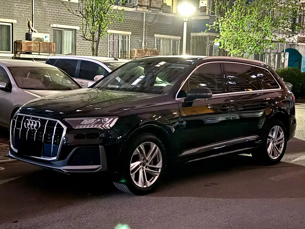 Audi Q7 2024