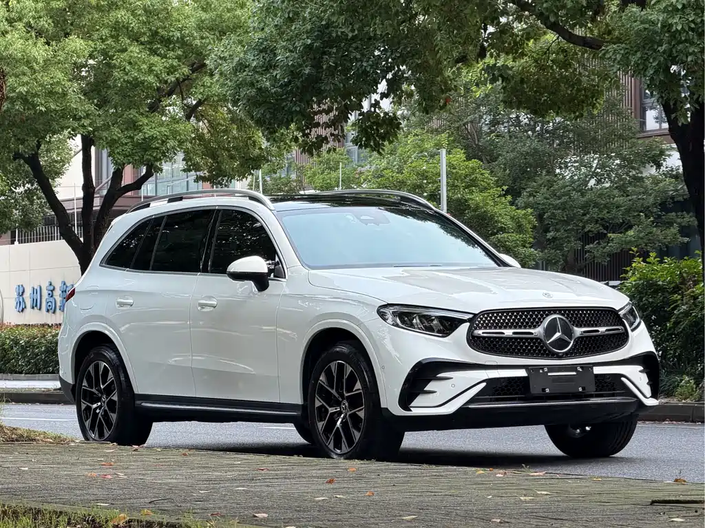 Mercedes-Benz GLC 2023 GLC 260 L 4MATIC 5 мест