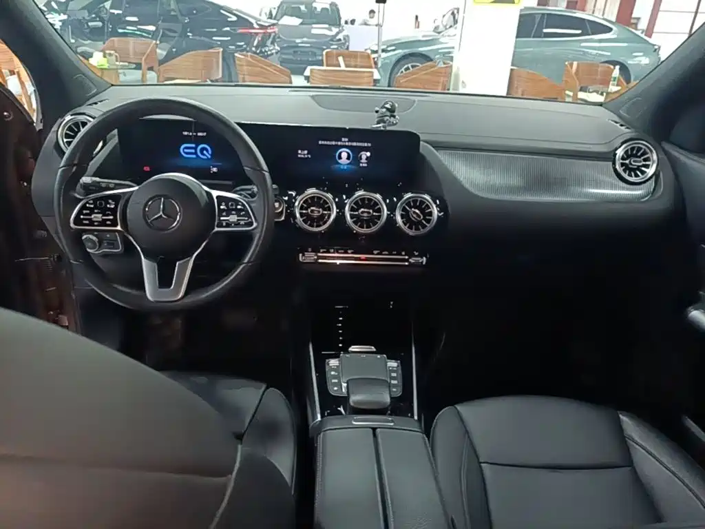 Mercedes-Benz EQA — миниатюра 10