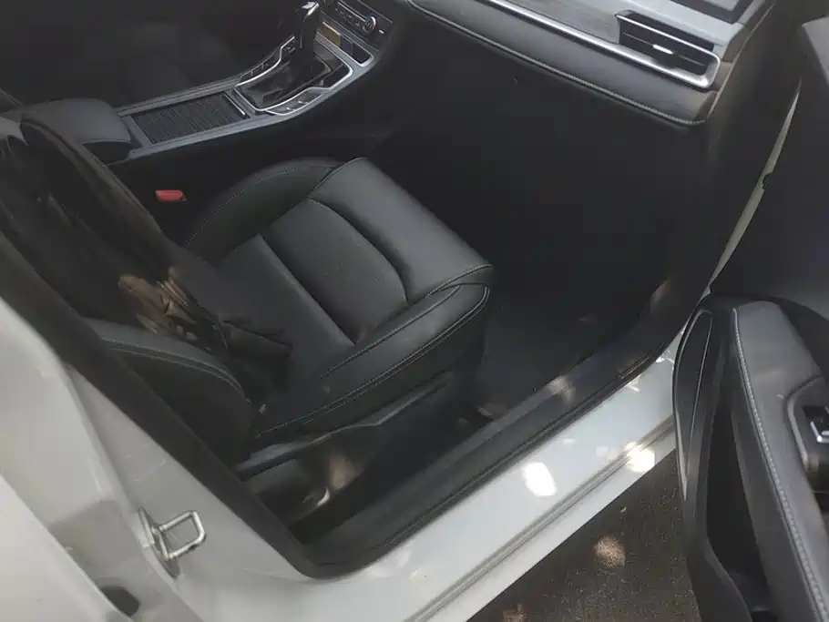 Geely Emgrand 2021 UP 1.5L CVT Luxury