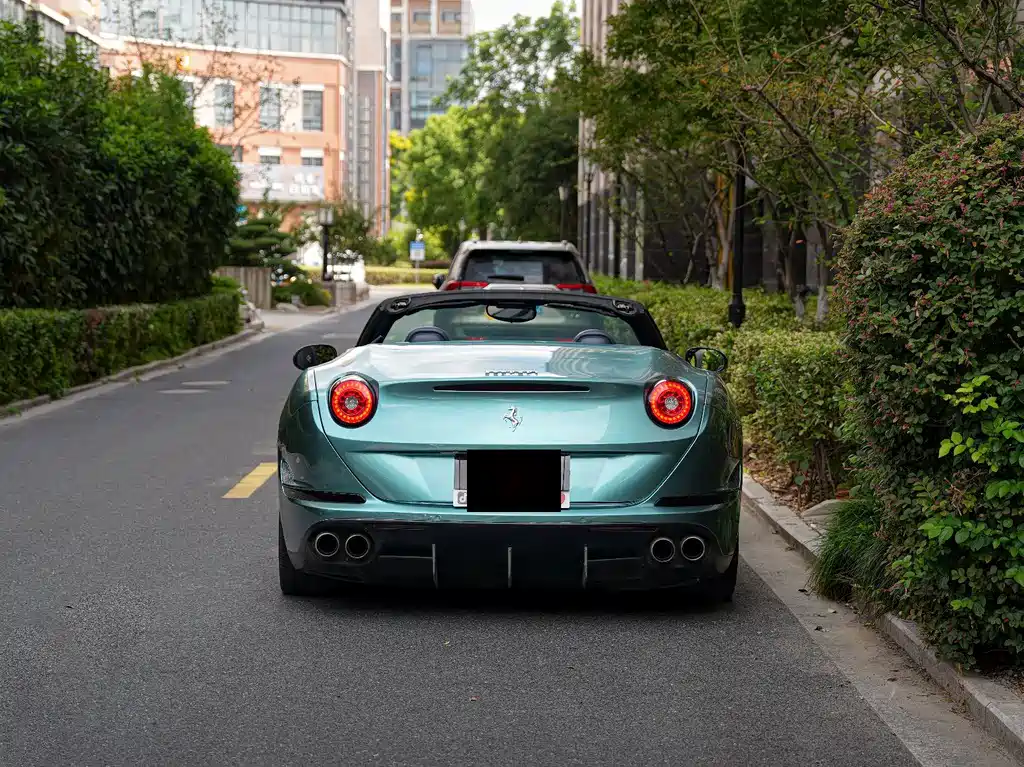 Ferrari California T — миниатюра 3