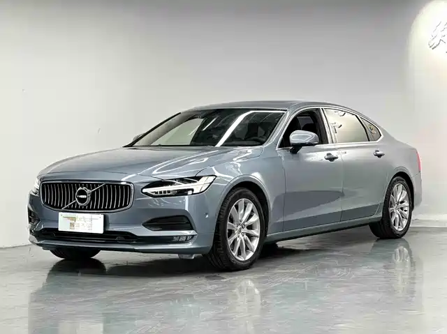 VOLVO S90 2017