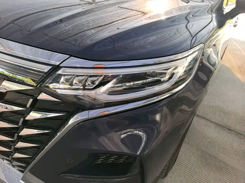 Roewe iMAX8 New Energy — миниатюра 24