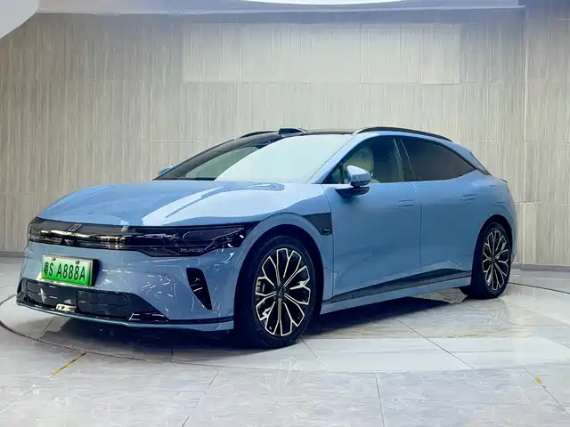 2025 Zeekr 007