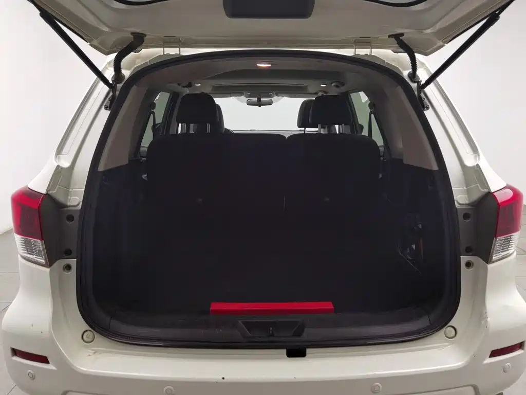Nissan Terra — миниатюра 16