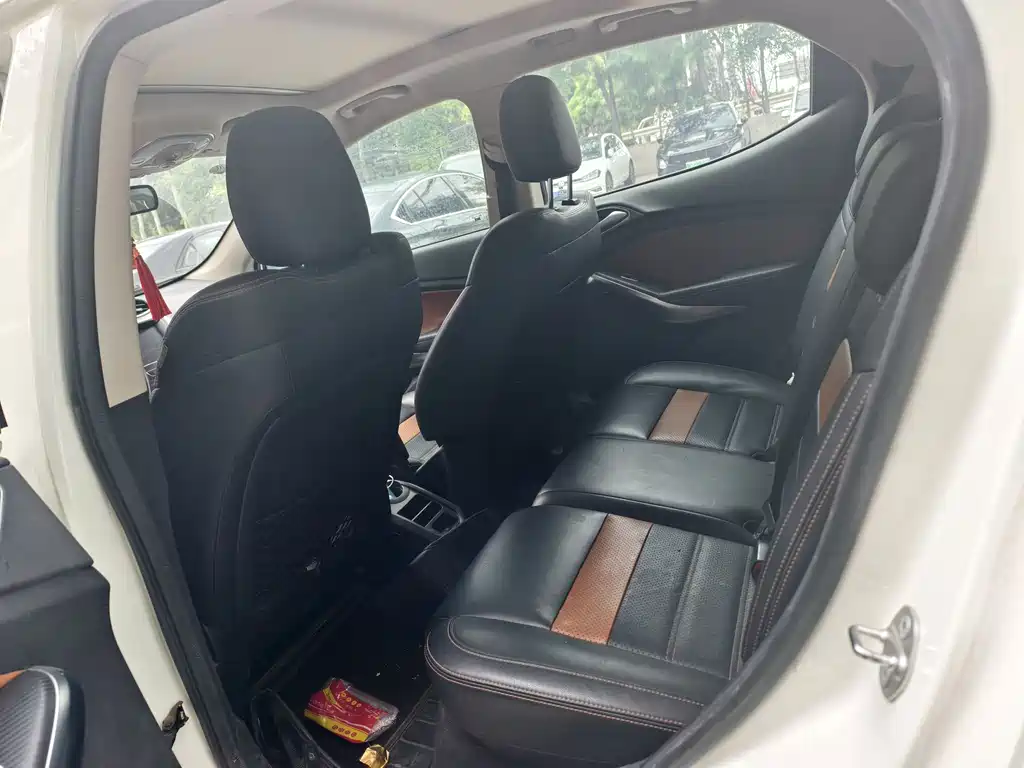 BYD Yuan 2016 1.5L MT Luxury