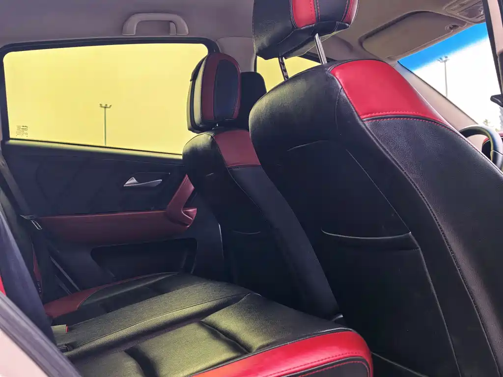 JAC JAC iEV6E — миниатюра 8