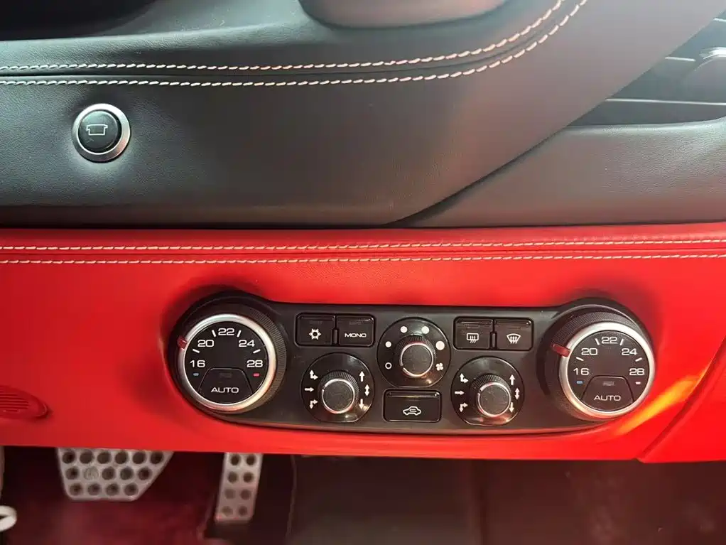 Ferrari 488 — миниатюра 10