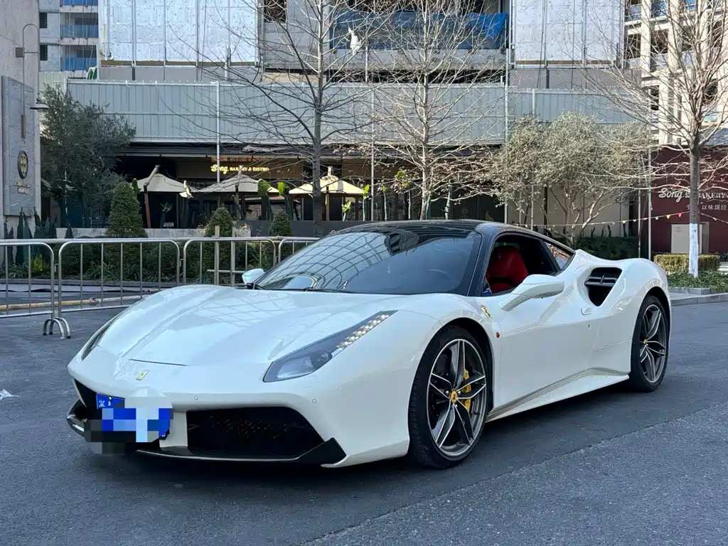 Ferrari 488