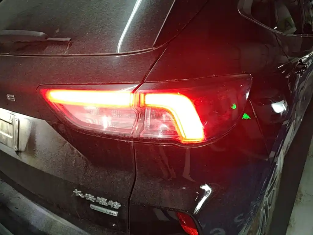 Ford Escape — миниатюра 8