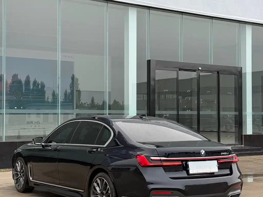 BMW 7 Series 7 2021 730Li M Sport